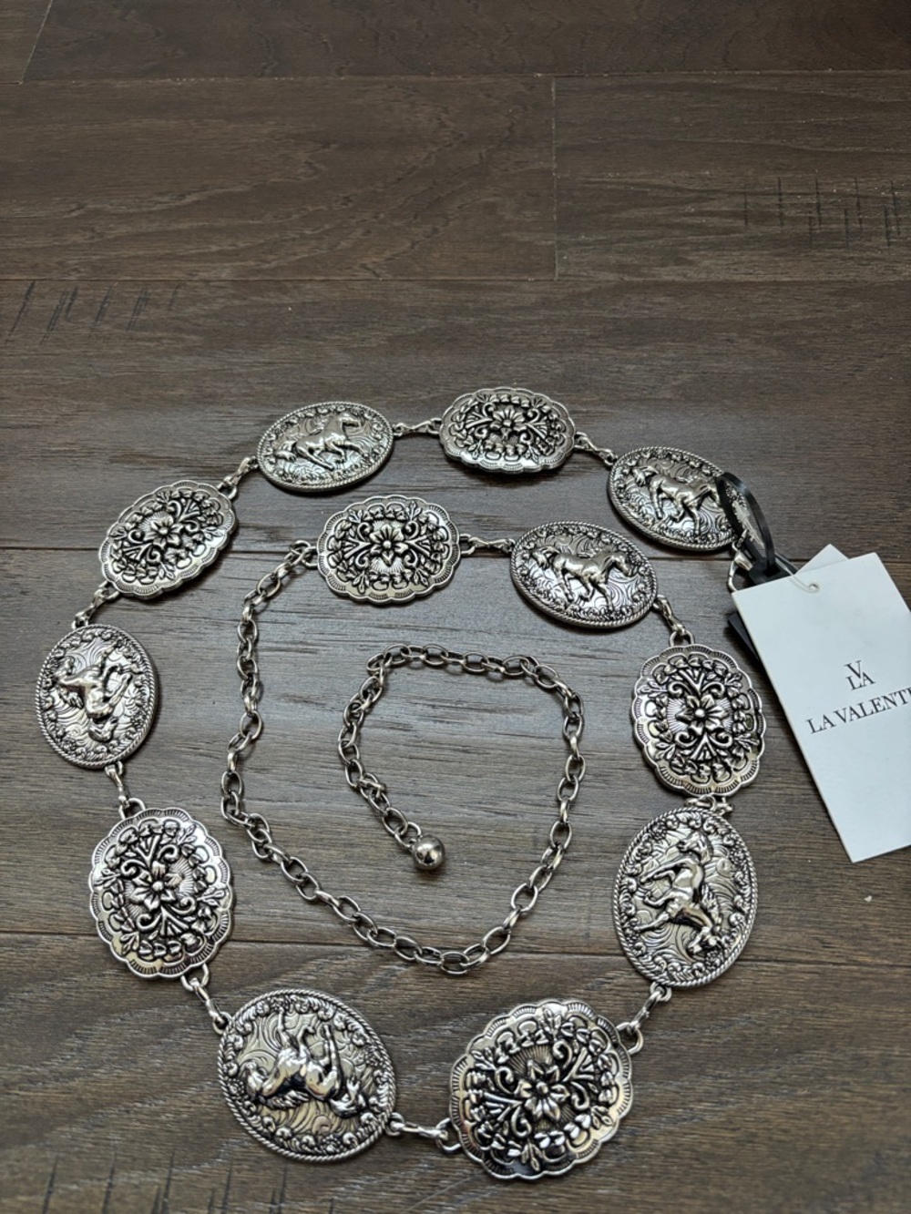 LA Valentina Western Chain Belt,oval silvertone horse & floral conchos,versatile - Picture 1 of 6